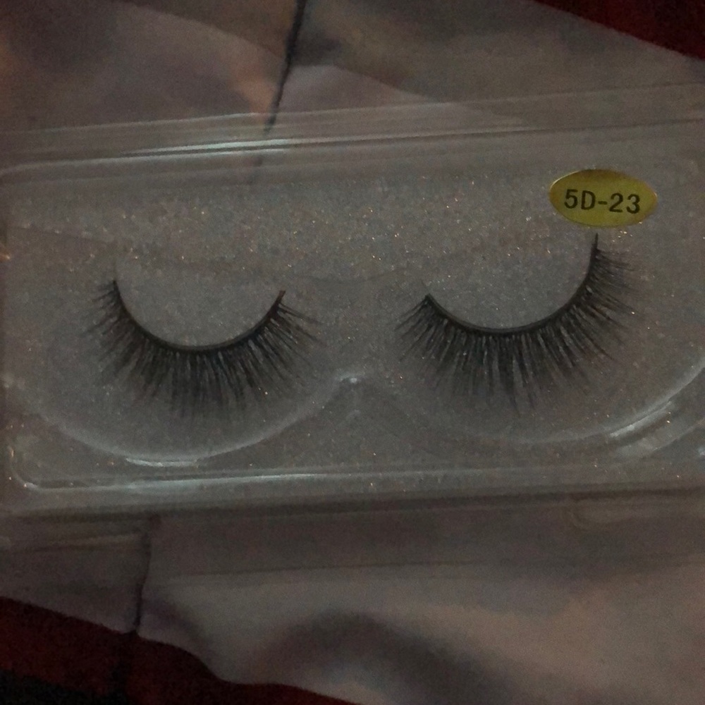eyelashes minks